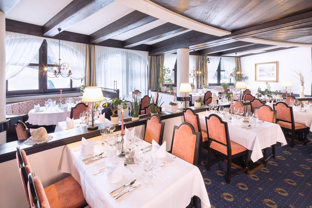 Hotel Neue Burg Наудерс Экстерьер фото